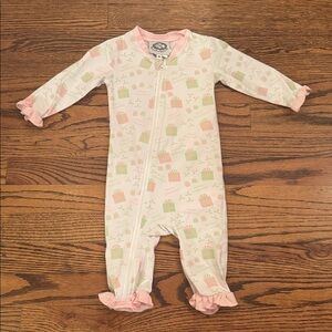 EUC Cecil and Lou Merry Christmas Zippered Onesie 9M